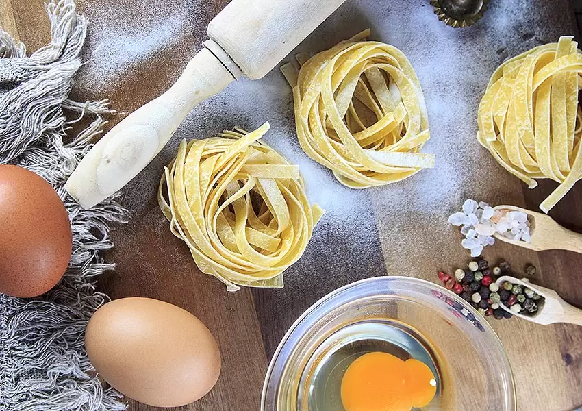 Ingredientes para hacer pasta fresca