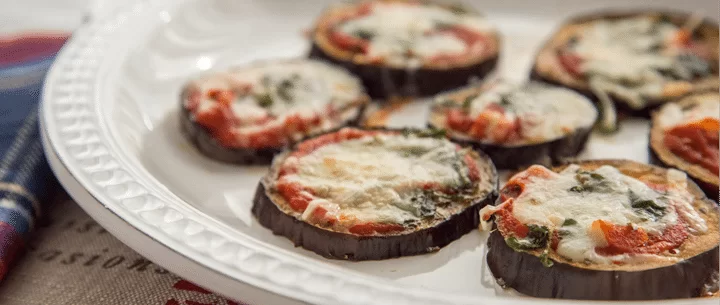 Berenjenas con Tomate y Queso