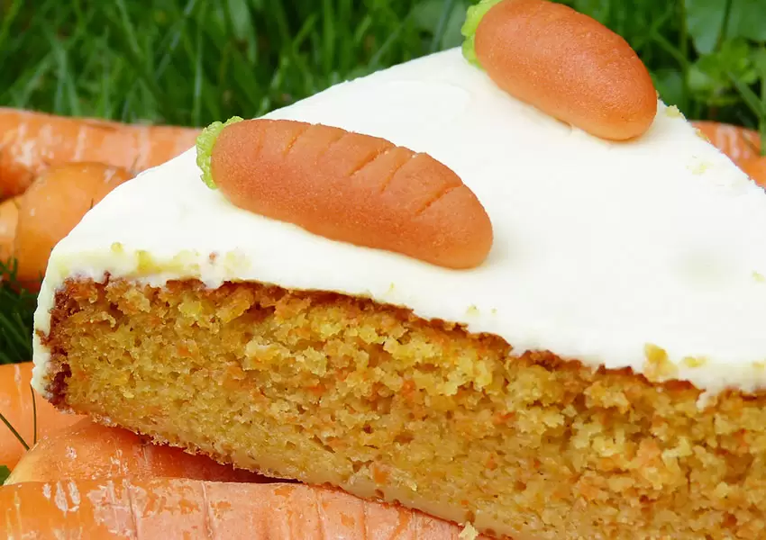Cubierta de tarta de zanahorias