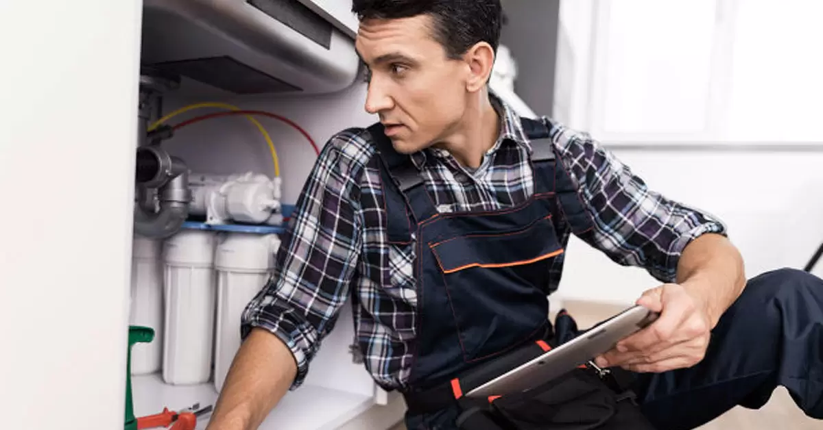 Guía para instalar un lavavasos industrial