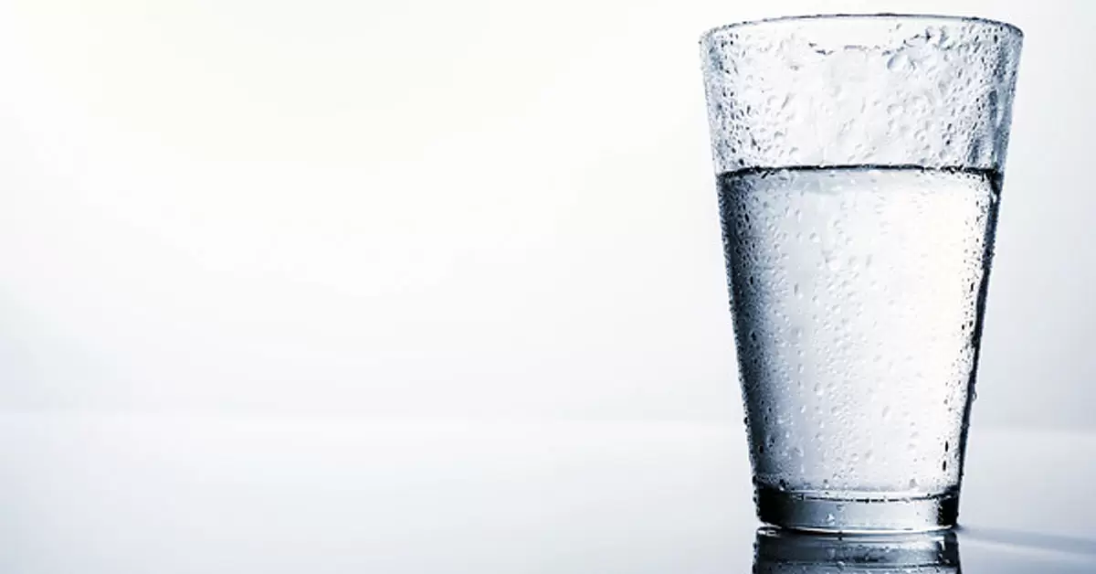 ¿Por qué limpiar mi dispensador de agua?
