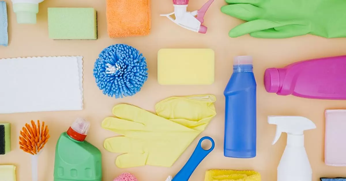 ¿Qué materiales necesitamos para limpiar una freidora?