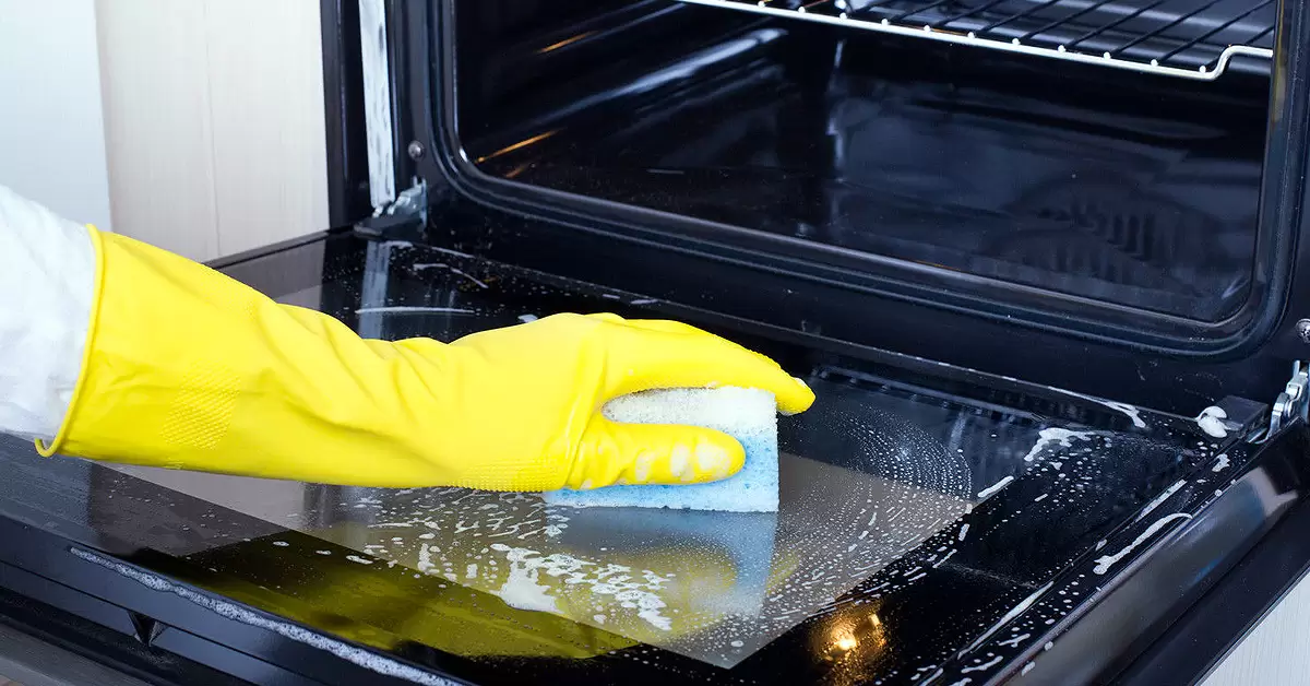 Mantenimiento y limpieza de los hornos de brasa