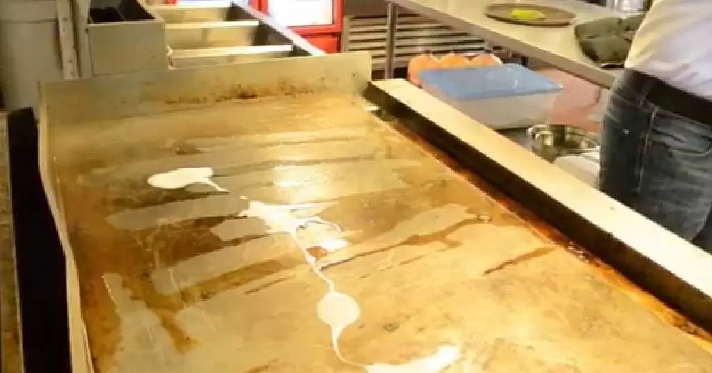 como limpiar plancha cocina