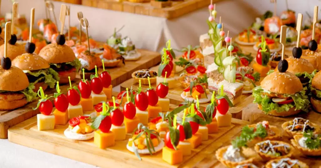 mesa-buffet-aperitivos.