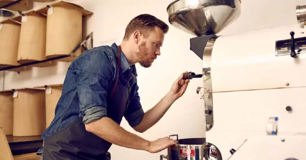 como funciona una tostadora de cafe